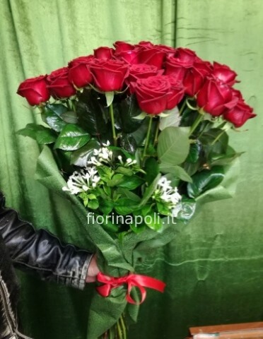 50 rose rosse